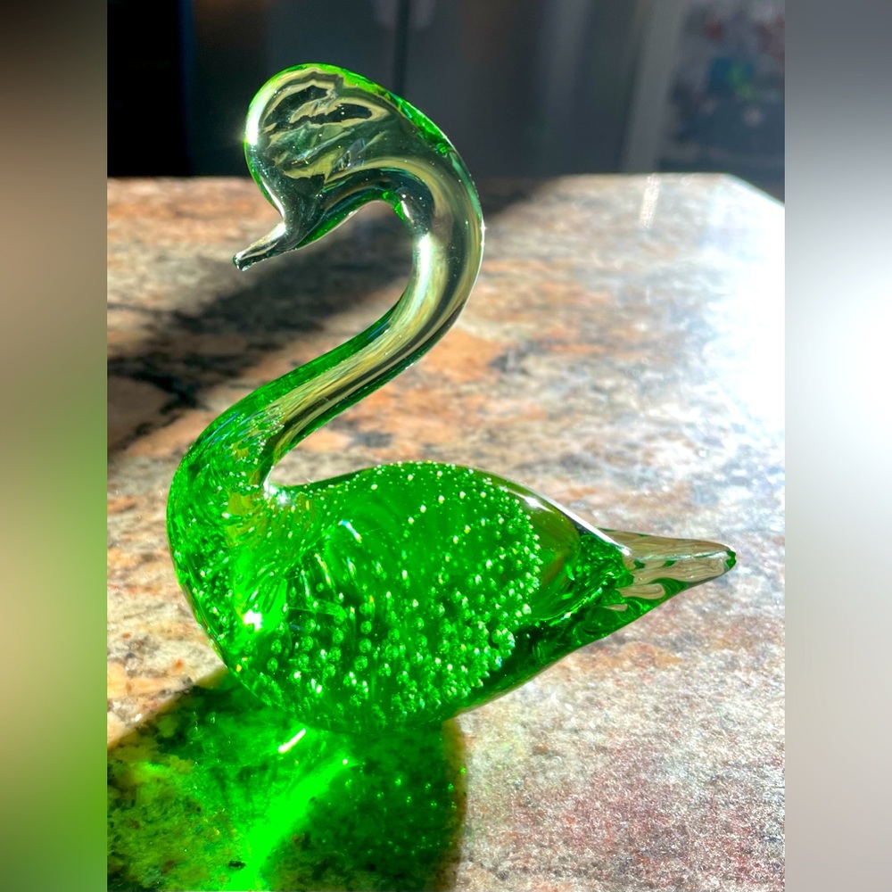 Vintage Granna Green Glass Swan